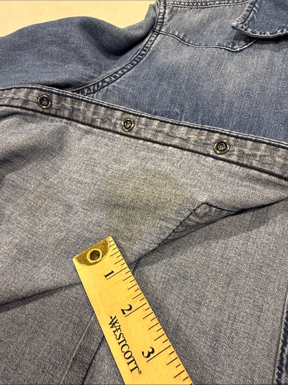 GAP 1969 Chambray Button-Up Shirt - Light Blue size M - Picture 8 of 9